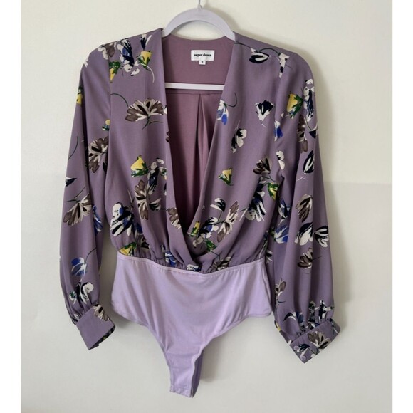 Superdown Revolve Bodysuit Top Womens Small Purple Floral Faux Wrap Long Sleeve - Picture 4 of 14